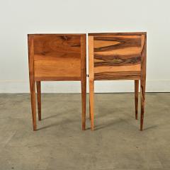 French 20th Century Pair of Walnut Bedside Tables - 4097313