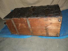 French Baroque 17th Century Iron Bound Leather Chest or Coffer - 1307789