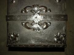 French Baroque 17th Century Iron Bound Leather Chest or Coffer - 1307793