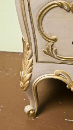 French Bombe Commode Creme Peinte And Parcel Gilt - 2950374