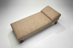 French Cabinetmaker Daybed with Geometric Legs France 1940s - 3993740