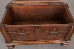 French Early 19th Century Oak Coffer - 1681460