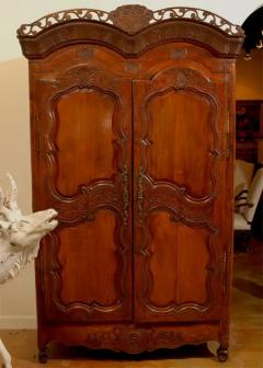 French Late 18th Century Cherry Armoire from Rennes with Hand Carved D cor - 3414966