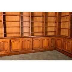 French Late 19th Century Oak Corner Bookcase - 4431315