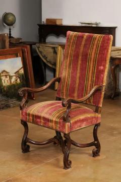 French Louis XIV Style 1790s Carved Walnut Fauteuil with Scrolling Arms and Legs - 3544795