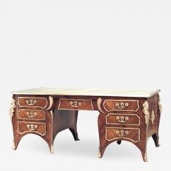 French Louis XV Kingwood and Green Leather Kneehole Desk - 1431565