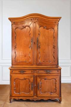 French Louis XV Period 1750s Cherry Buffet Deux Corps with C Scroll Motifs - 3707078