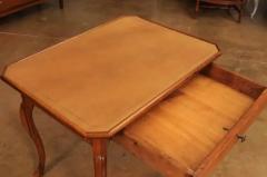 French Louis XV Period 1750s Walnut Desk with Leather Top and Cabriole Legs - 3550181