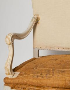 French Louis XV Style Settee - 3292801