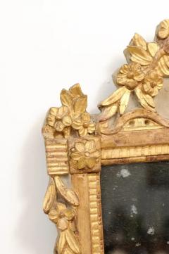 French Louis XVI 18th Century Giltwood Mirror with Carved Bouquet of Flowers - 3547395