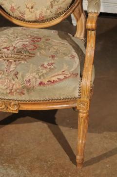 French Louis XVI Period 18th Century Armchair with Floral Tapestry Upholstery - 3417288