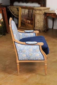 French Louis XVI Style 19th Century Bleached Walnut Marquise Berg re Chair - 3547423
