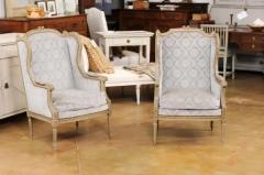 French Louis XVI Style Berg res Oreilles with Carved Motifs and Upholstery - 3521475