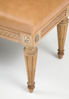 French Louis XVI Style Carved Pine Bench with Leather Seat - 2402693