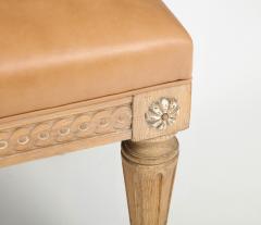 French Louis XVI Style Carved Pine Bench with Leather Seat - 2402694