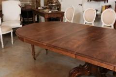 French Napoleon III 1880s Walnut Extension Dining Table with Four Leaves - 3441705