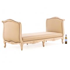 French Painted and Carved Louis XV Style Daybed C 1940  - 4739006