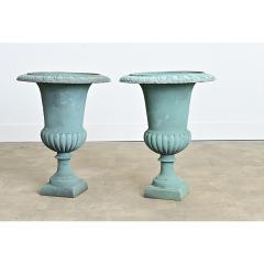 French Pair of 19th Century Cast Iron Urns - 4550126