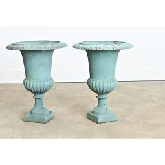 French Pair of 19th Century Cast Iron Urns - 4550141
