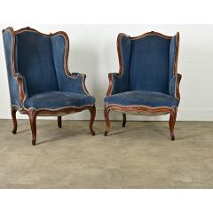 French Pair of Louis XV Wingback Bergeres Ottoman - 3919637