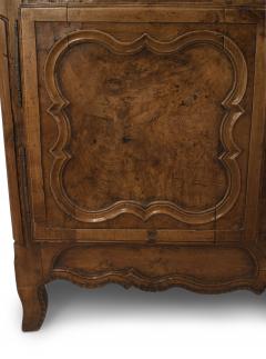 French Provincial Louis XV Walnut Commode - 4634420