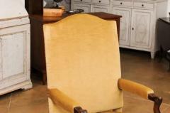 French R gence Style 1790s Walnut Fauteuil with Carved X Form Cross Stretcher - 3555798