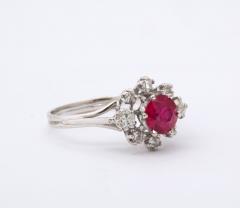 French Ruby and Diamond 18 k Gold Ring - 2849485