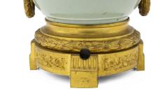 French Victorian Porcelain Oil Lamp with Gilt Mounts - 4668393