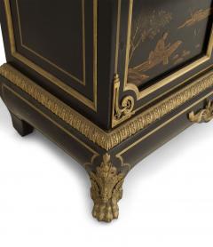 French Victorian Style Black Lacquered Chinoiserie Armoire - 4170447