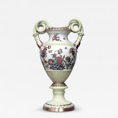 French Victorian White and Yellow Porcelain Vase - 4263207