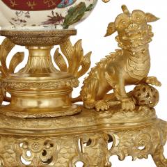 French gilt bronze and faience clock set in the Chinoiserie style - 2509807