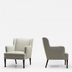 Frits Henningsen Frits Henningsen Easy Chairs with Fluted Legs Denmark 1940s - 2682327