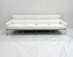 Fritz Hansen Arne Jacobsen Sofa Model 3300 4 Fritz Hansen Denmark 1957 In White Boucle - 3176613