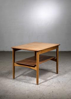 Fritz Hansen Hans Wegner side table for Johannes Hansen - 4136354