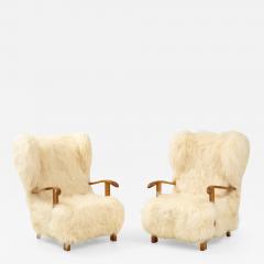 Fritz Hansen Rare Pair of Wingback Lounge Chairs Model 1582 in Sheepskin by Fritz Hansen - 2864072