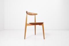 Fritz Hansen Set of 8 Oak and Teak Heart Chairs by Hans Wegner Denmark 1950s - 1622699