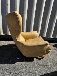 G Plan Vintage Creme Tufted Leather G Plan Swivel Lounge Chair and Ottoman - 4519300