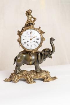 GILT BRONZE LOUIS XV STYLE ELEPHANT MANTEL CLOCK - 3022389