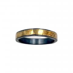 GOLD HAMMERED BAND RING - 3643963