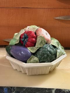 GORGEOUS ITALIAN CERAMIC EXOTIC VEGETABLE BASKET CENTERPIECE - 4324177