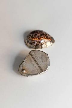Gabriella Crespi Pair of Gabriella Crespi shells with hand decorated silver metal application - 3662517