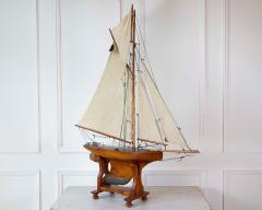 Gaff Rigged Cutter Wooden Pond Yacht Circa 1920 - 4758189