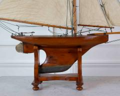 Gaff Rigged Cutter Wooden Pond Yacht Circa 1920 - 4758192