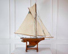 Gaff Rigged Cutter Wooden Pond Yacht Circa 1920 - 4758195