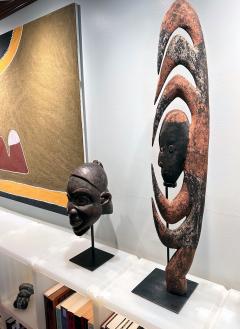 Garra Hook Sculpture on Display Stand Mid Sepik River Papua New Guinea - 3830832