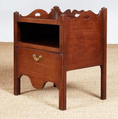 George II Mahogany Bedside Cupboard - 3936740