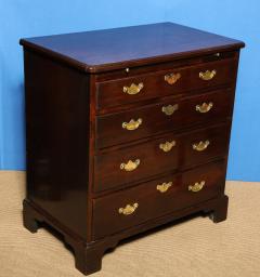 George II Mahogany Chest of Drawers - 3936953