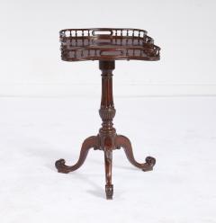 George II Scalloped and Galleried Tea Table - 4735963