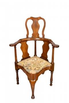 George II Walnut Double Chair Back Corner Chair - 4465244