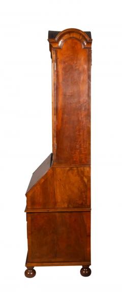 George II Walnut Double Dome Bureau Bookcase - 4134114